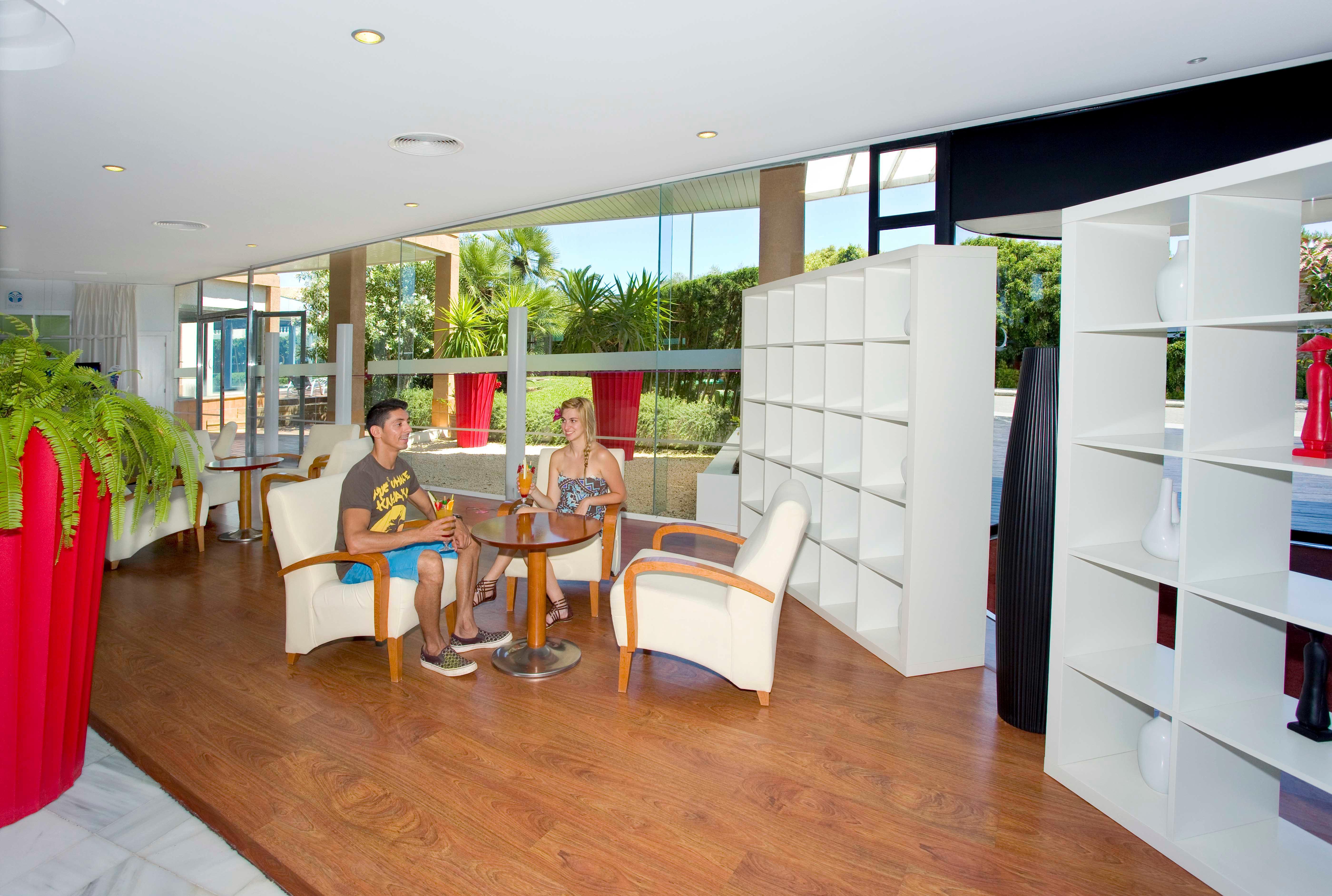 Hotel Illot Suites Cala Ratjada  Exterior photo