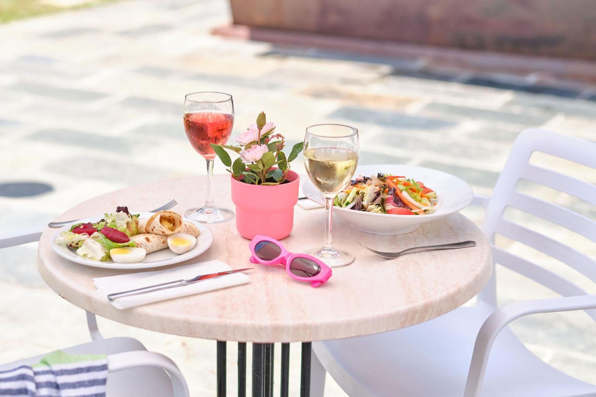 Hotel Illot Suites Cala Ratjada  Exterior photo