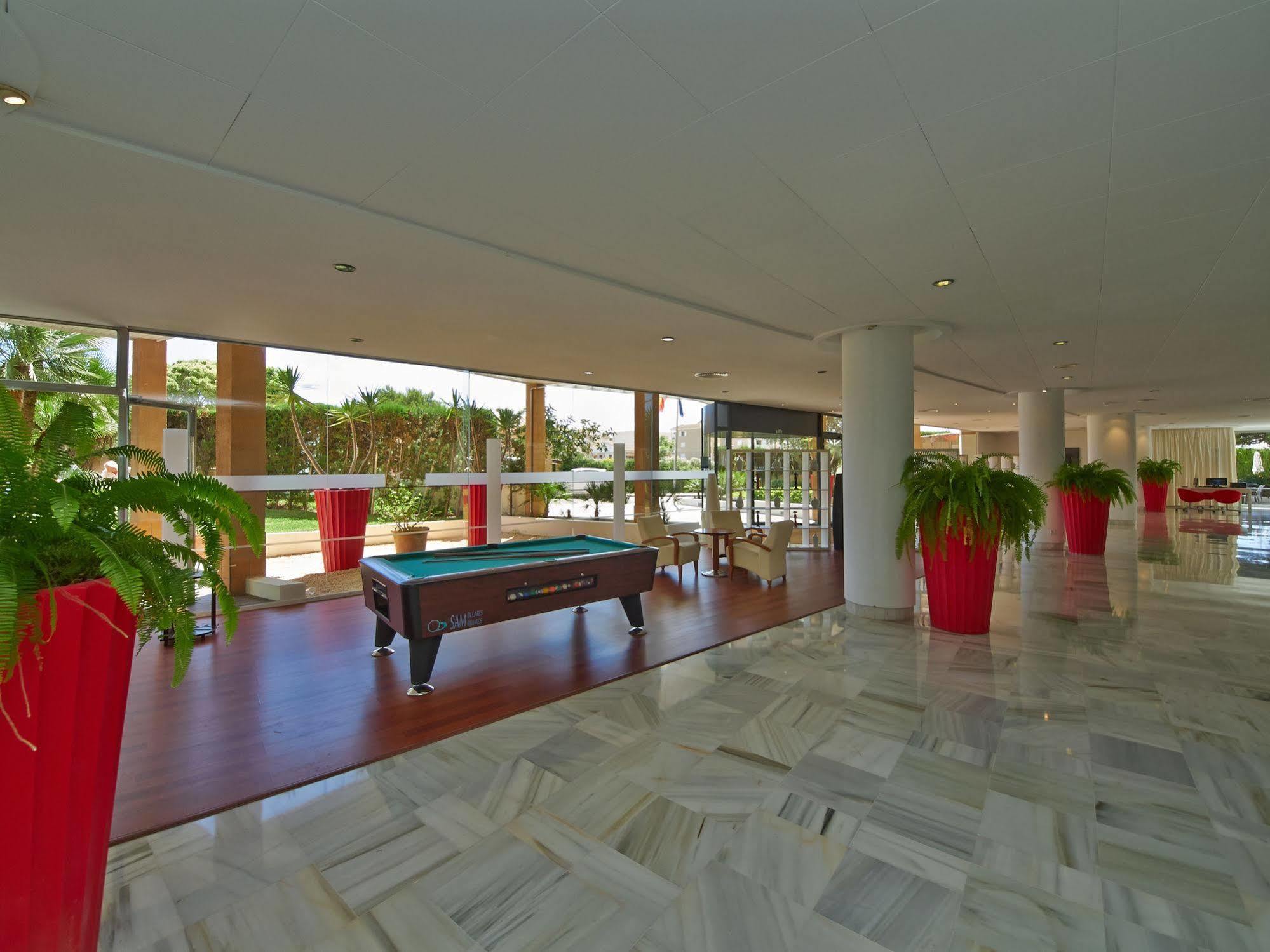 Hotel Illot Suites Cala Ratjada  Exterior photo